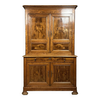 Buffet with two bodies Louis Philippe period in solid walnut circa 1830