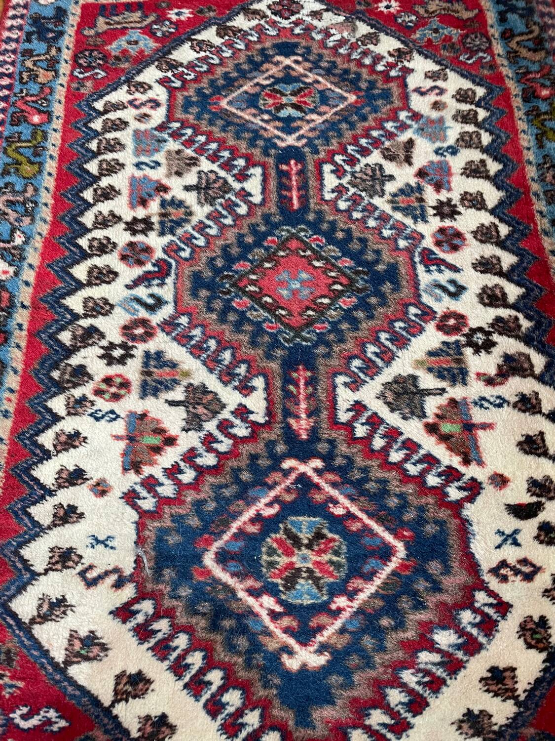 Petit tapis persan Yalameh