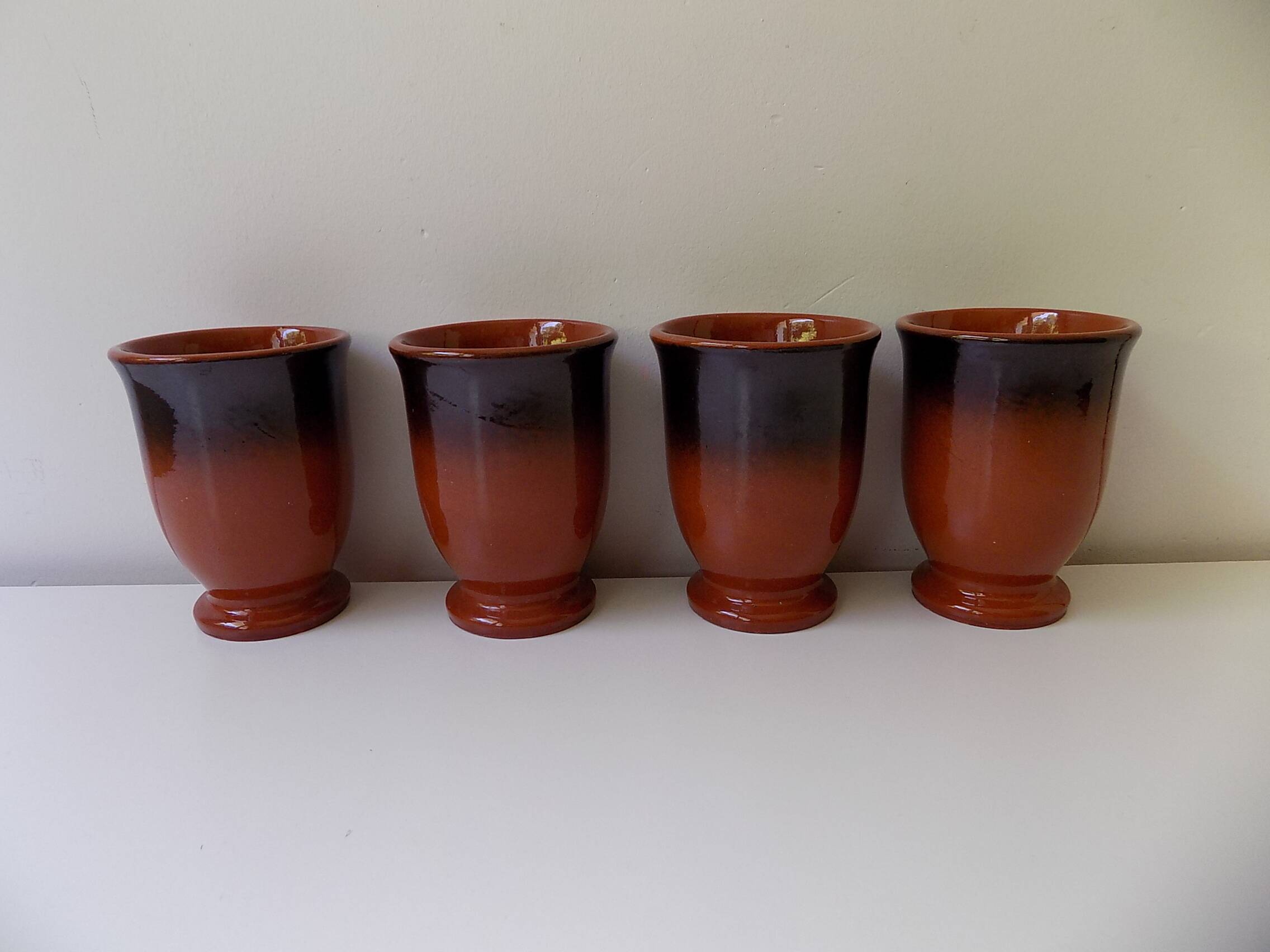 4 tasses en grès (10cm) vintage