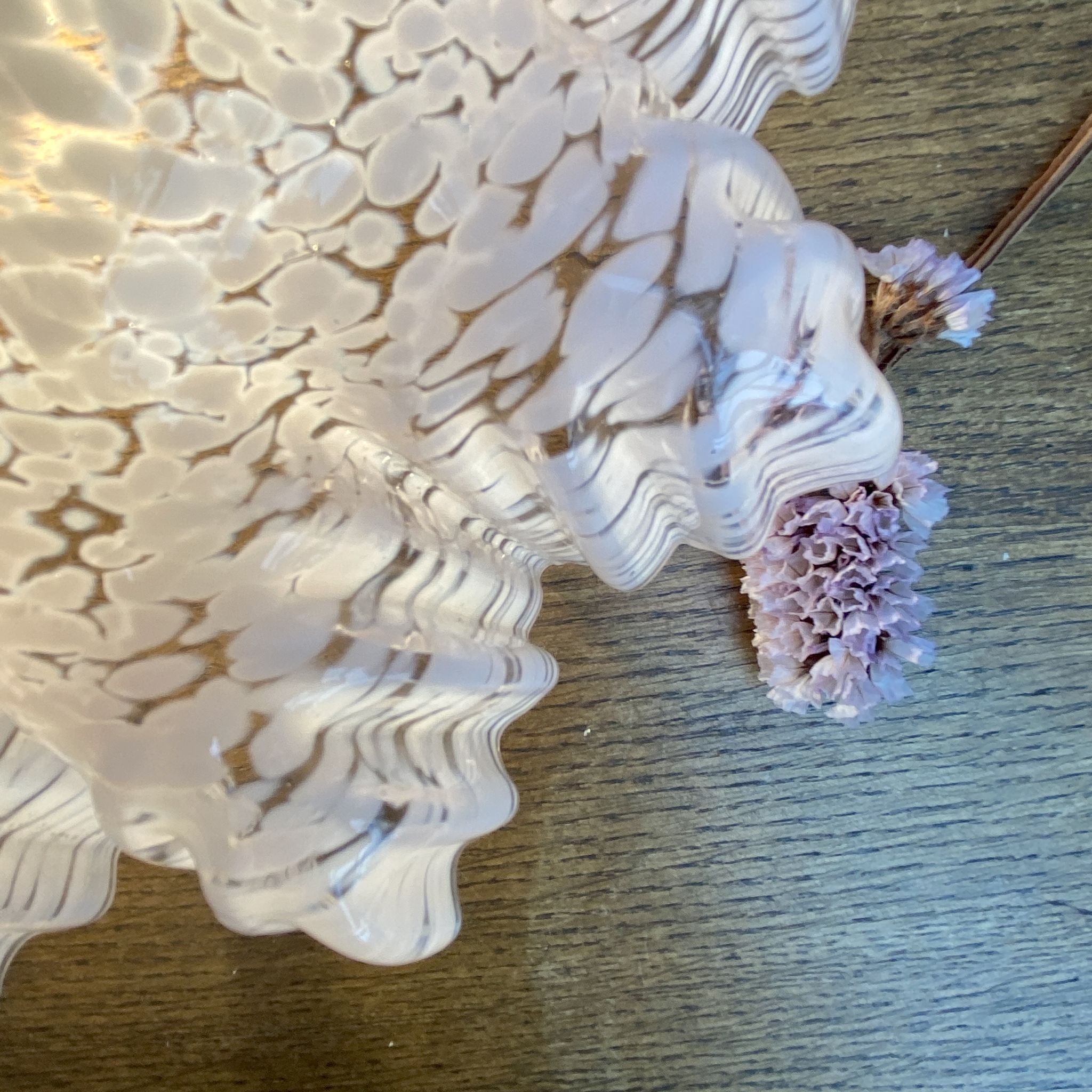 Vintage lampshade suspension in pale pink clichy glass