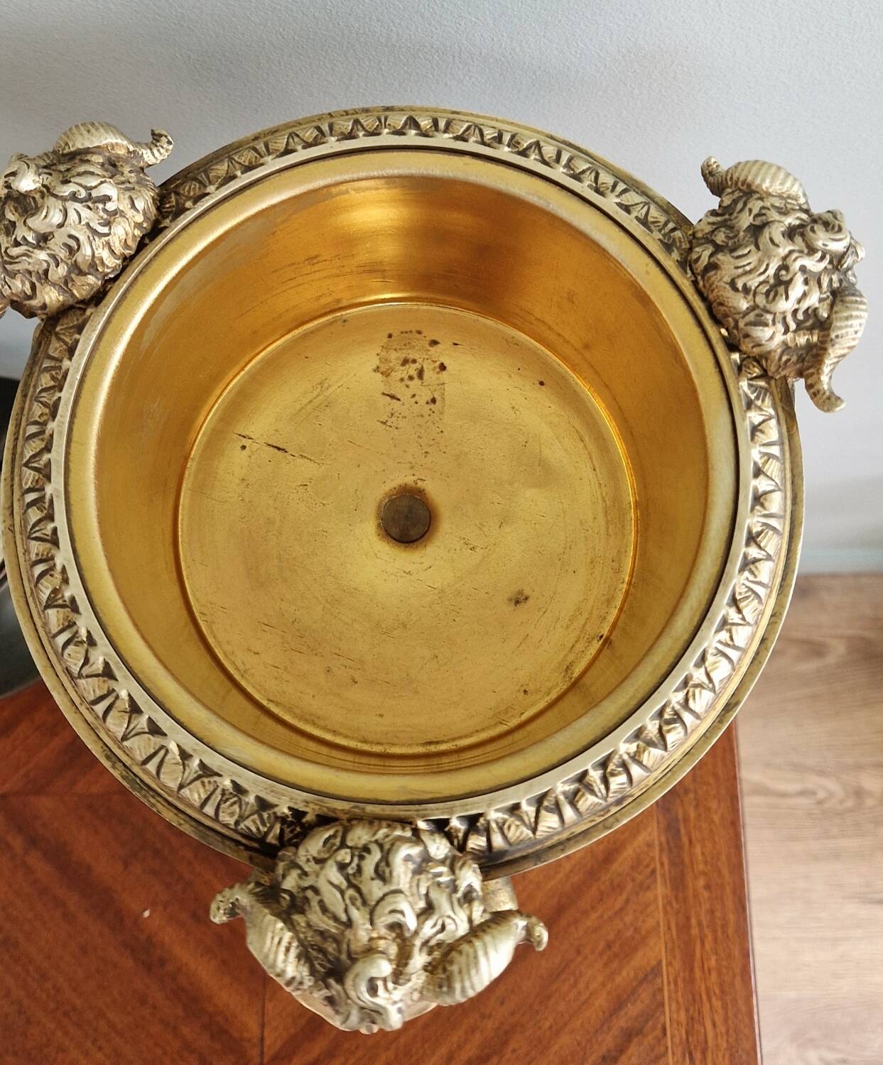 Lampe cassolette bronze doré style Empire XIXème