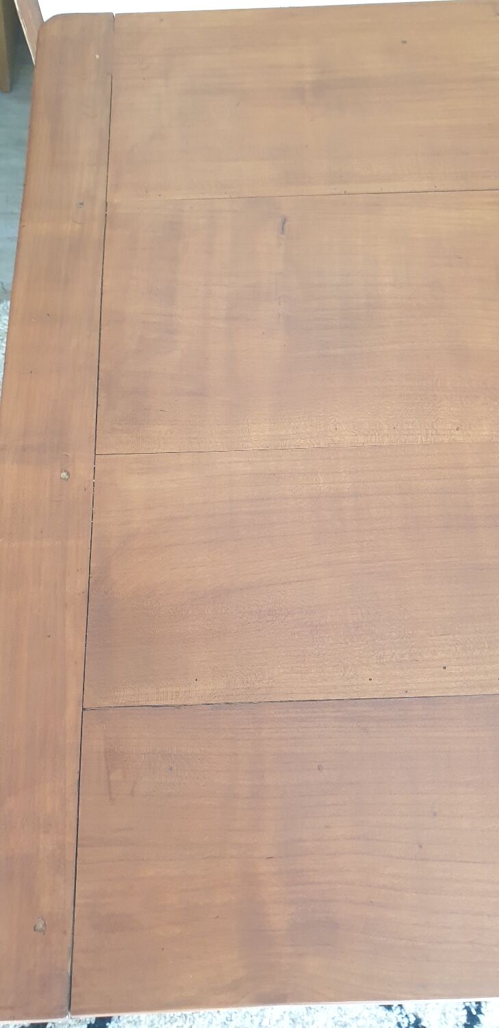 Art deco dining table