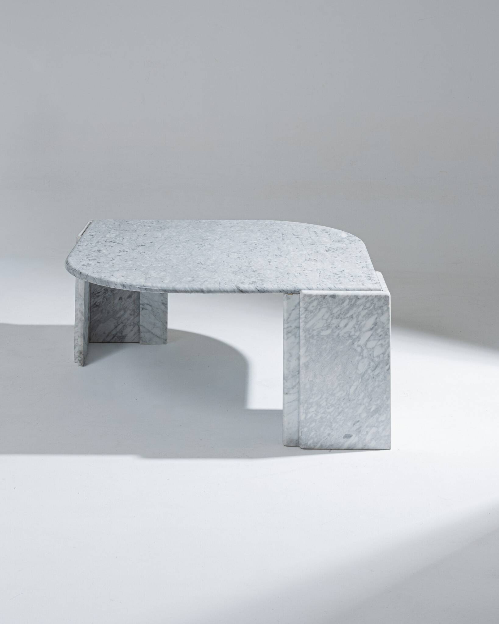 Table basse goutte en marbre gris, 1980s