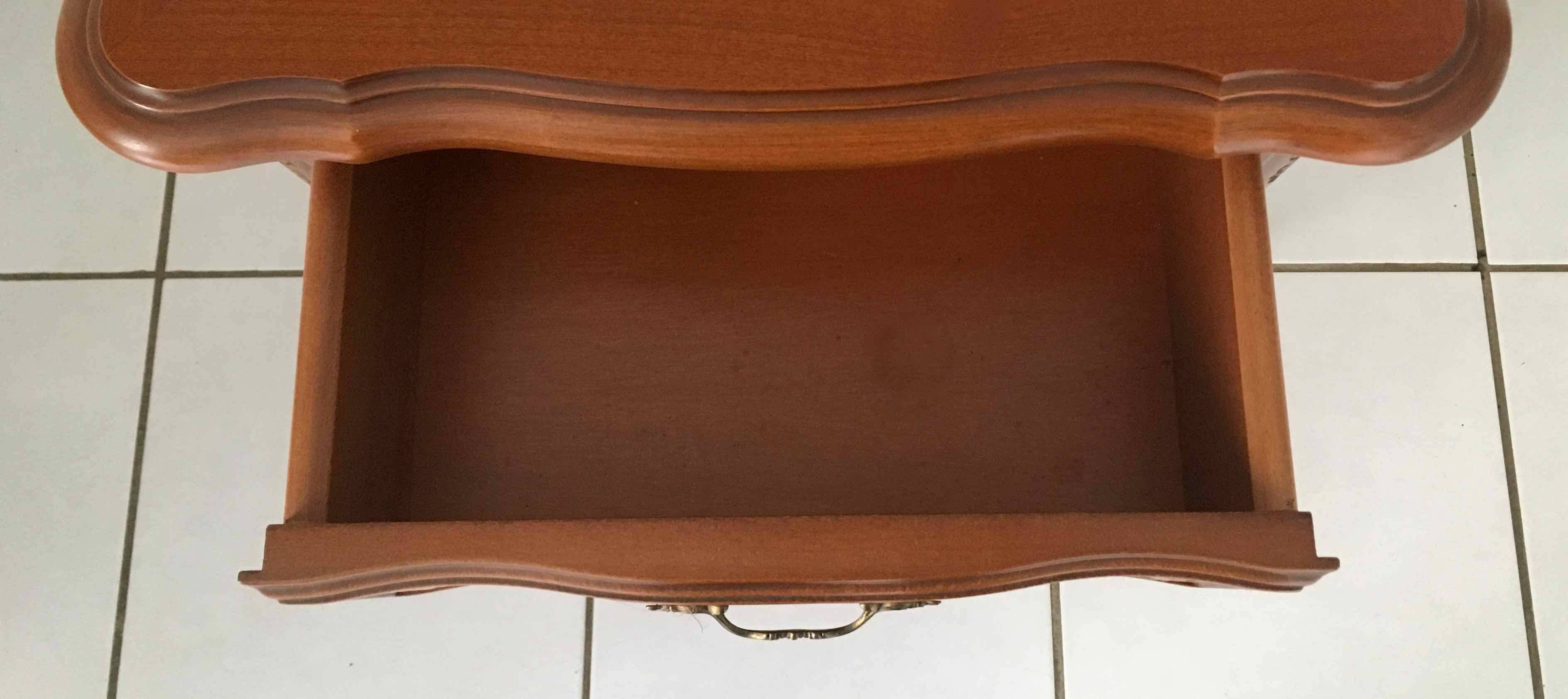 2 Louis XV style bedside tables with drawers and cabriole legs, 1960