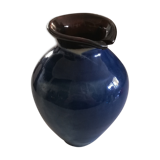 Ceramic vase with notch neck