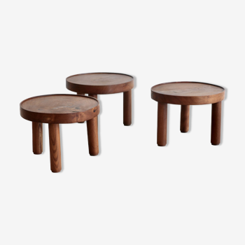 Un ensemble de trois petites tables rondes. Mado Jolain et René Legrand. France 1956