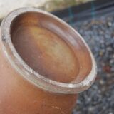 Old pot brownstone, salt