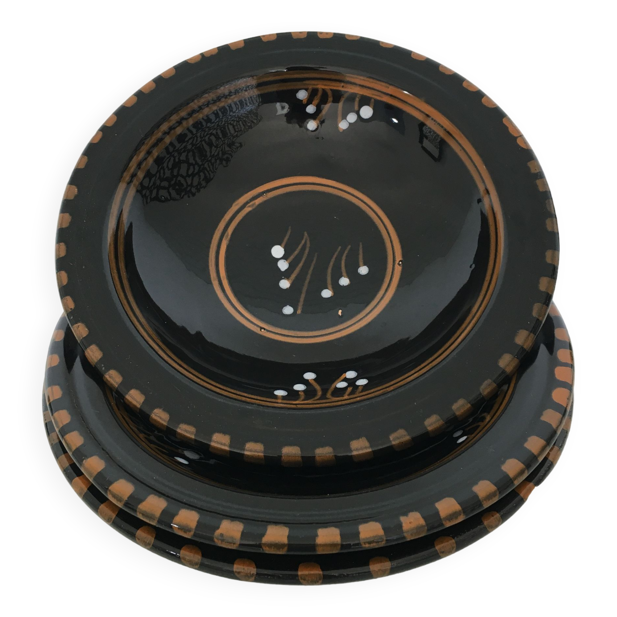 Set of 3 black decorative deep plates.