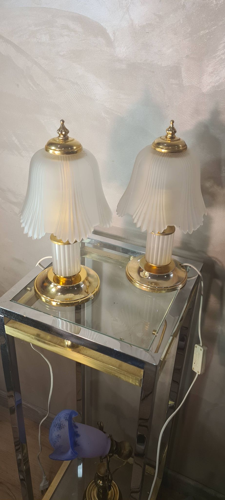 paire de lampe de chevet, verre  moulé et laiton 1970