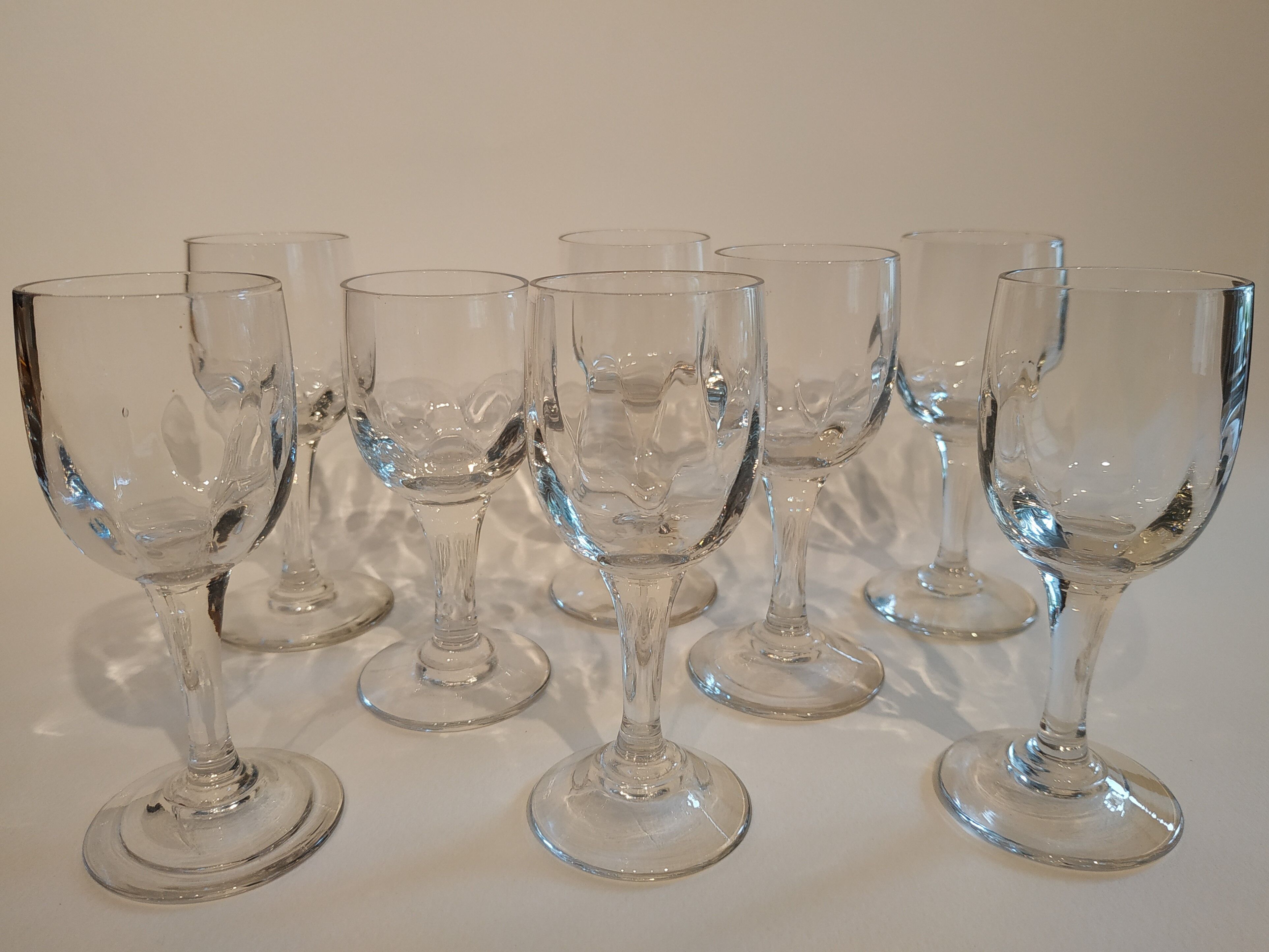 Lot of 8 glasses of bistro blown by hand in the late 1940