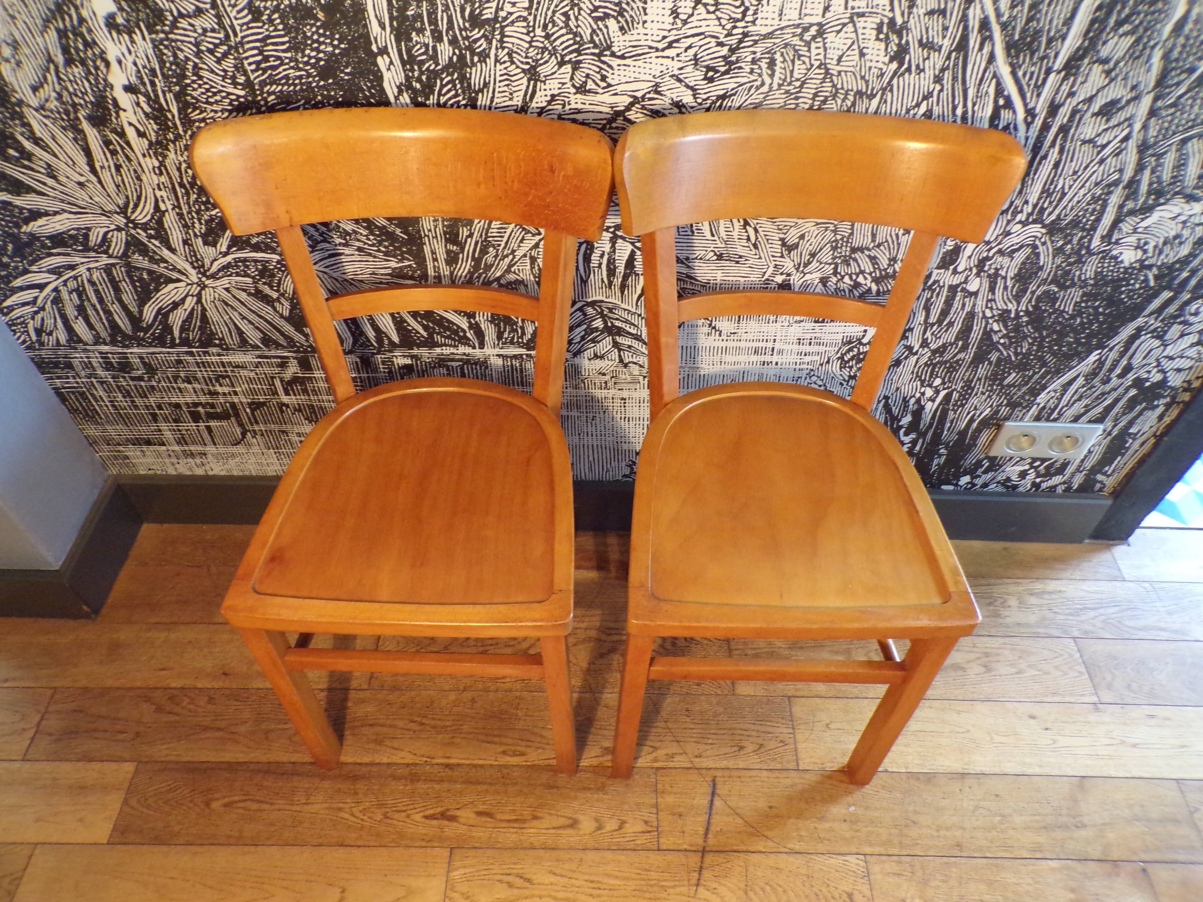 Paire de chaises de bistrot 1950
