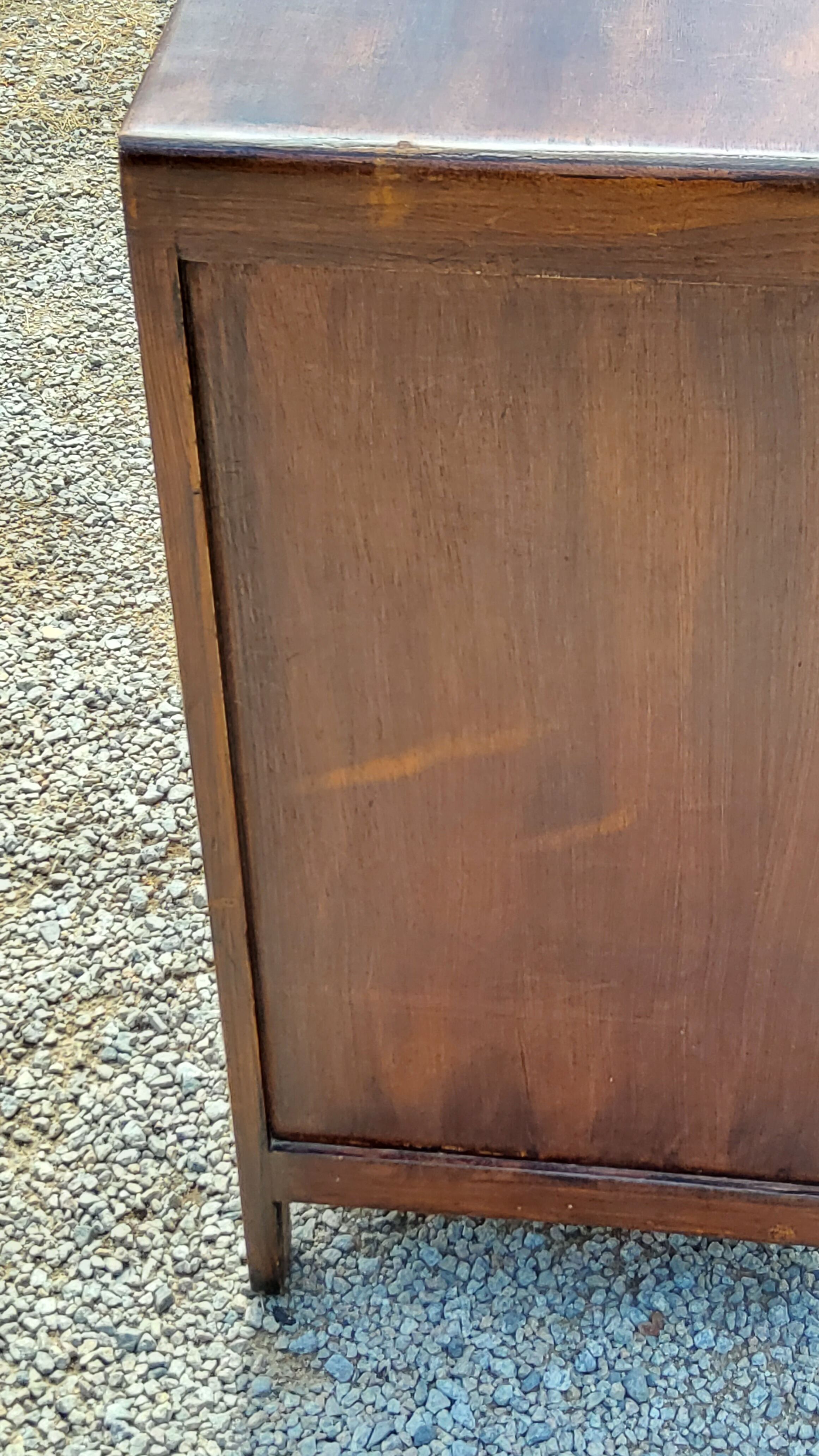 Vintage chest of drawers from the 50s 3 drawers feet compass poplar