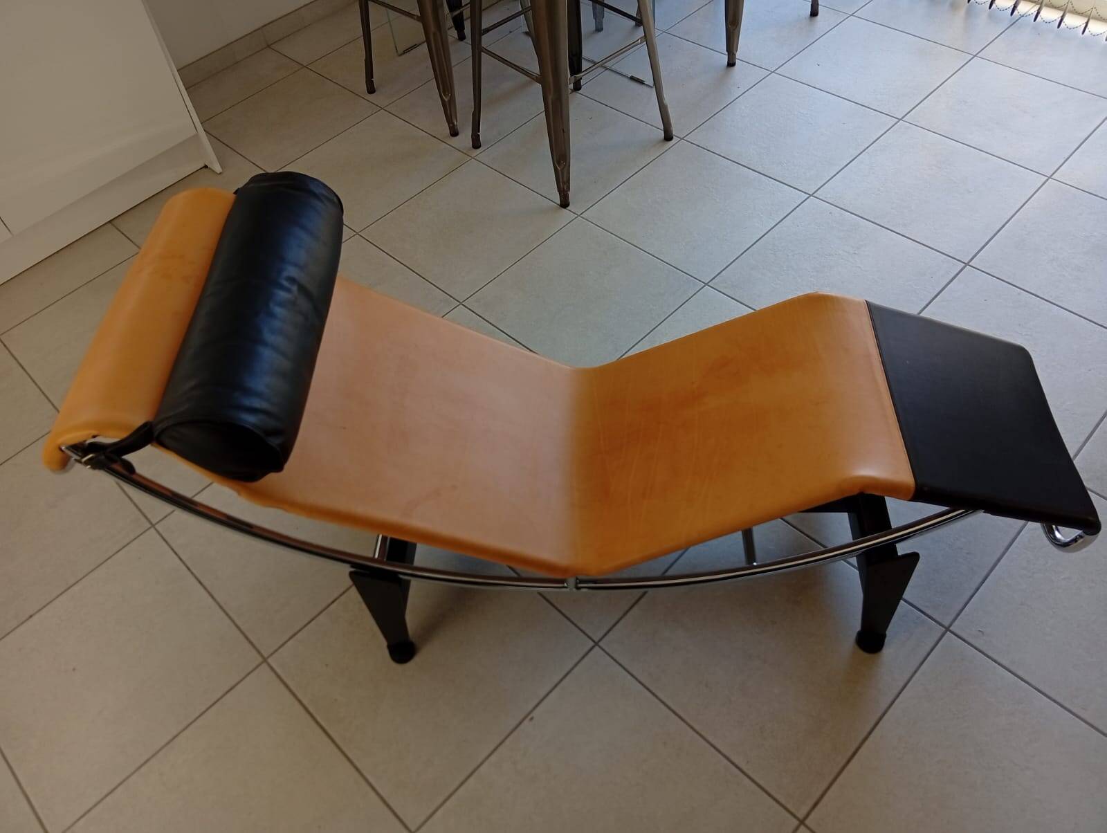 Lc4 le corbusier/ cassina  edition louis vuitton