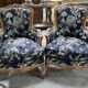 Paire de bergères de st. Louis XV, à dossier gondole/ tapisserie style Asie