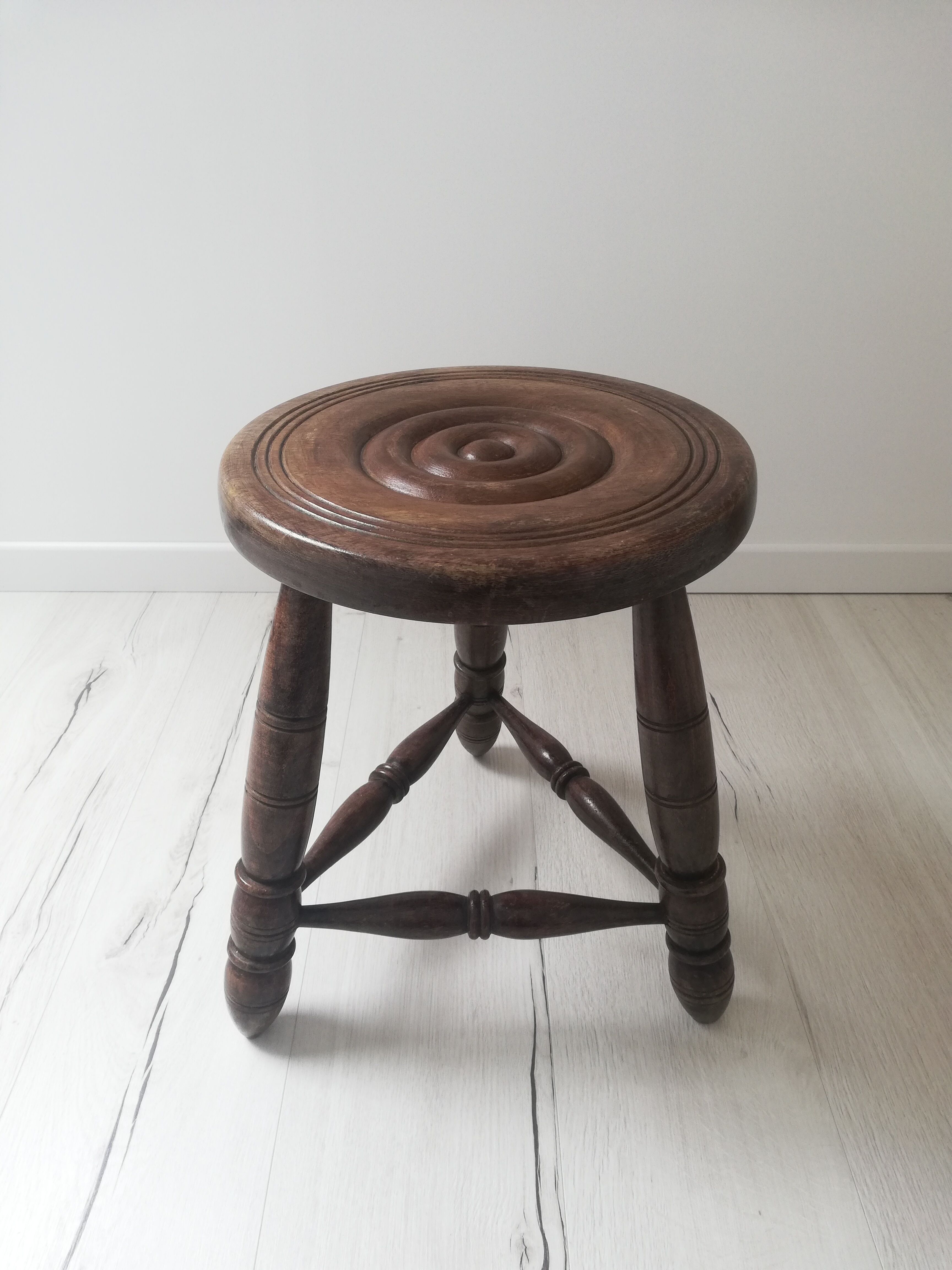 Vintage tripod stool