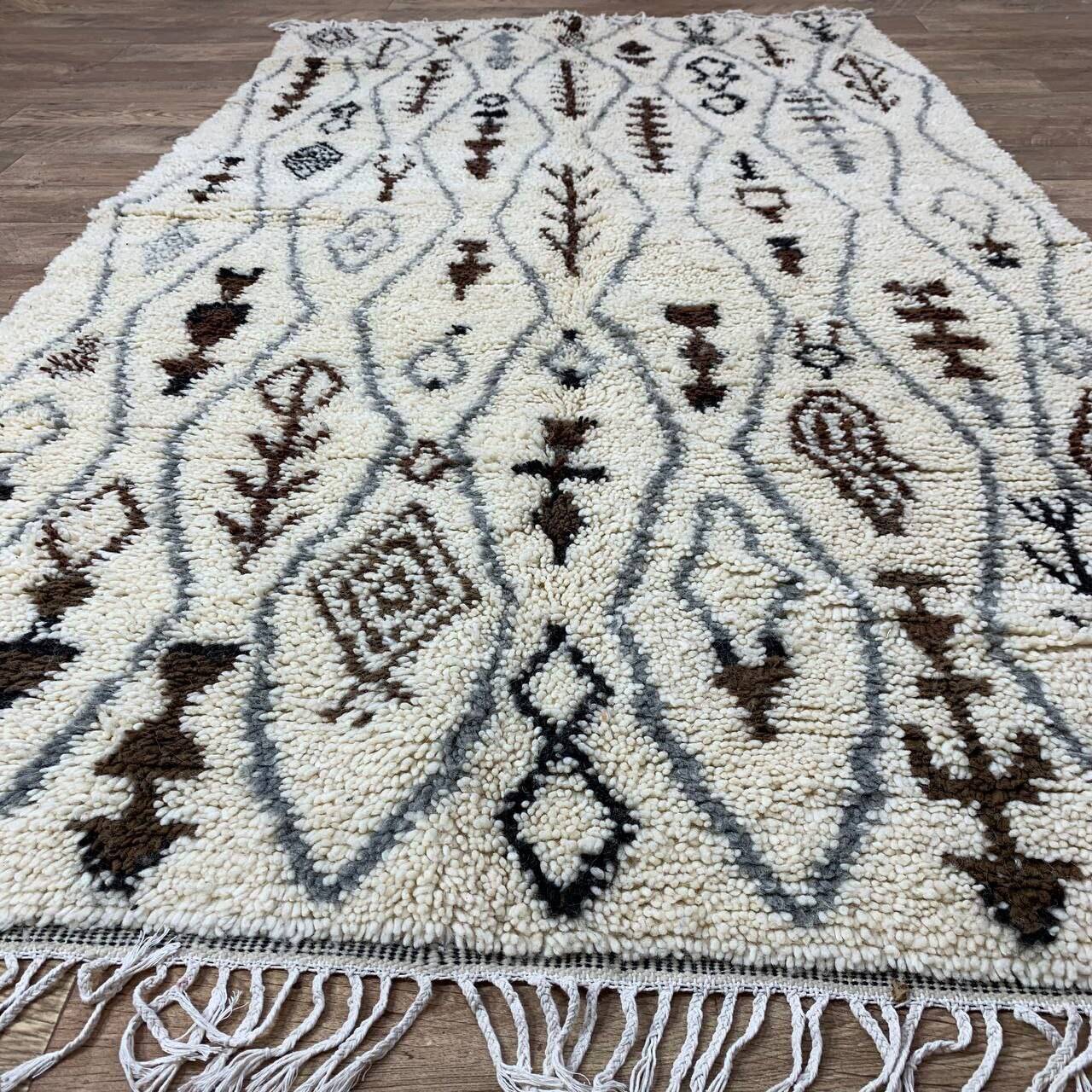 Handmade Moroccan Berber rug 254 X 144 CM