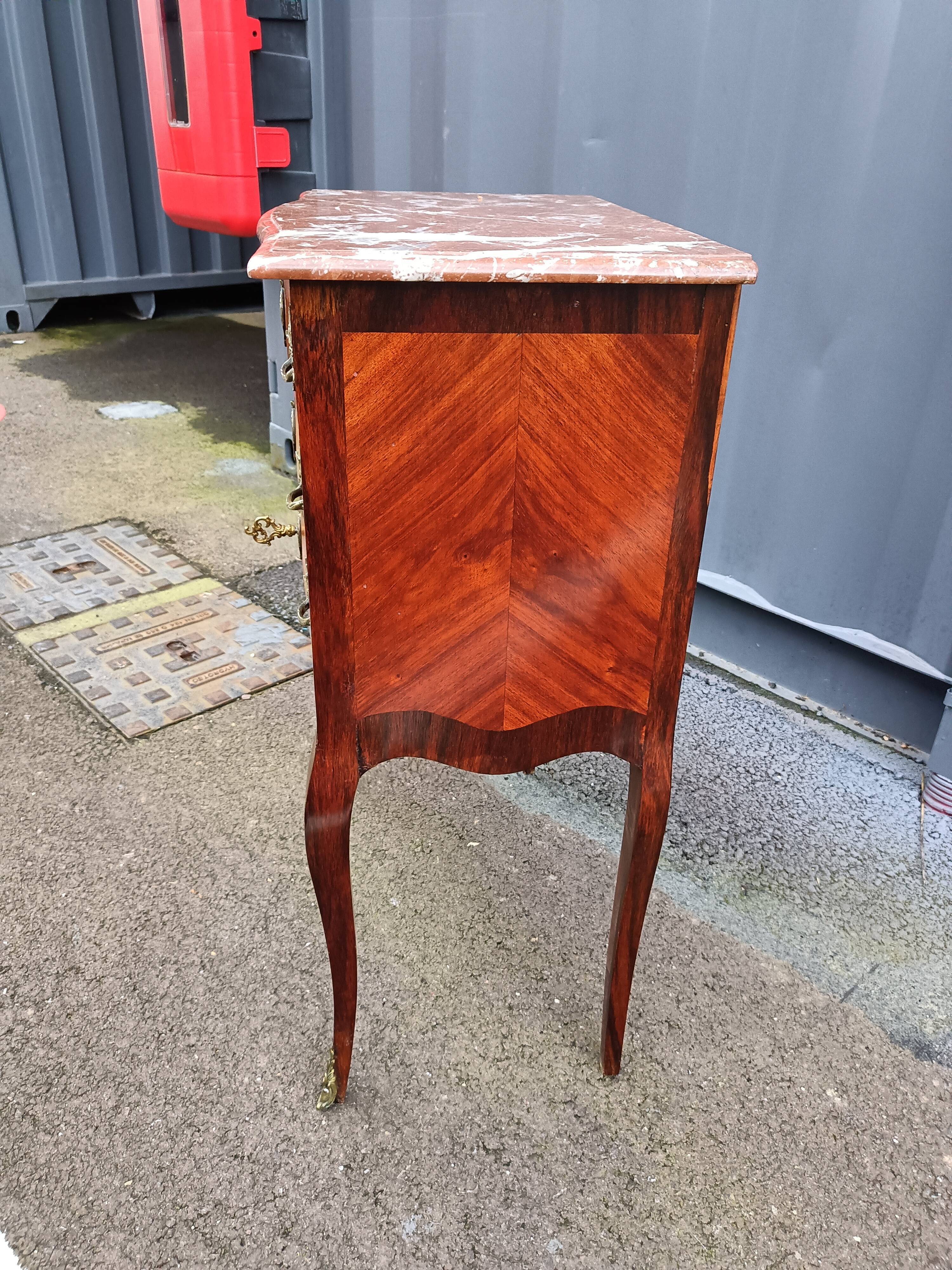 Commode ancienne marqueterie