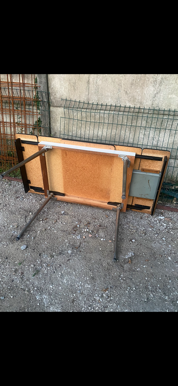 Formica table and chairs