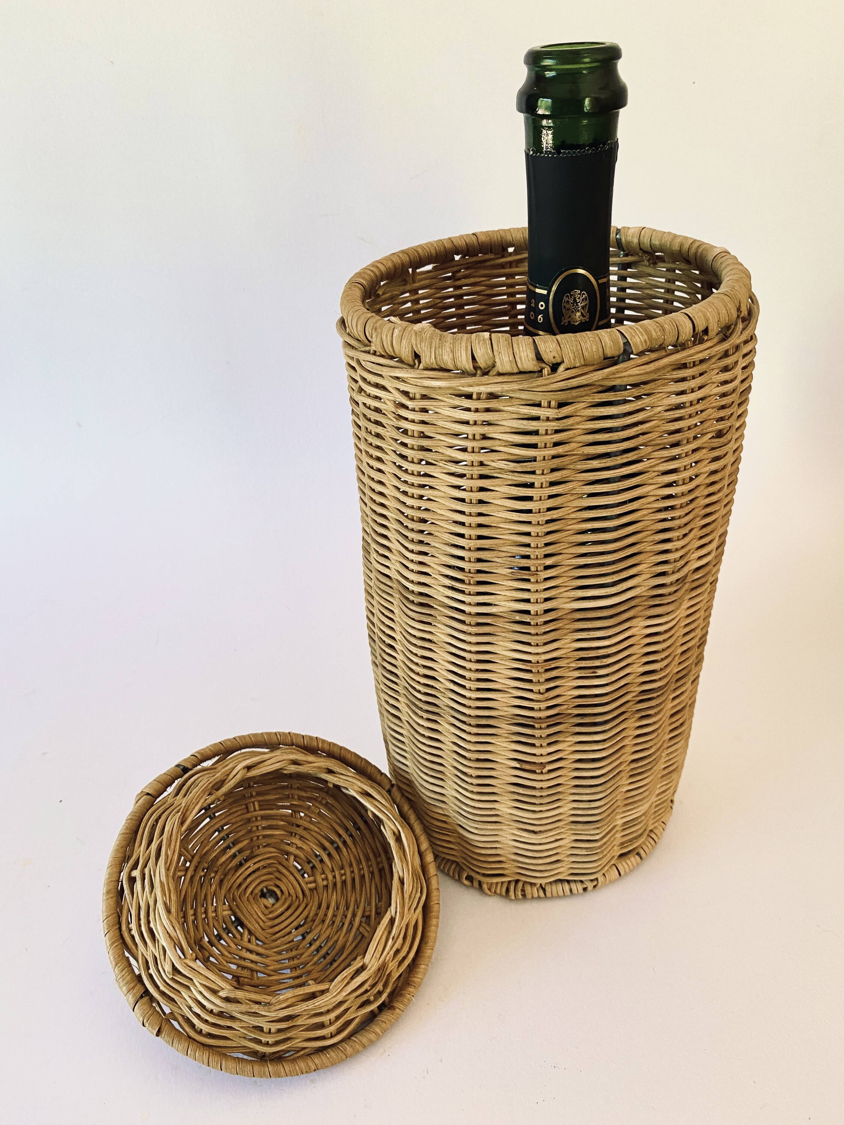 Tall box with woven straws
