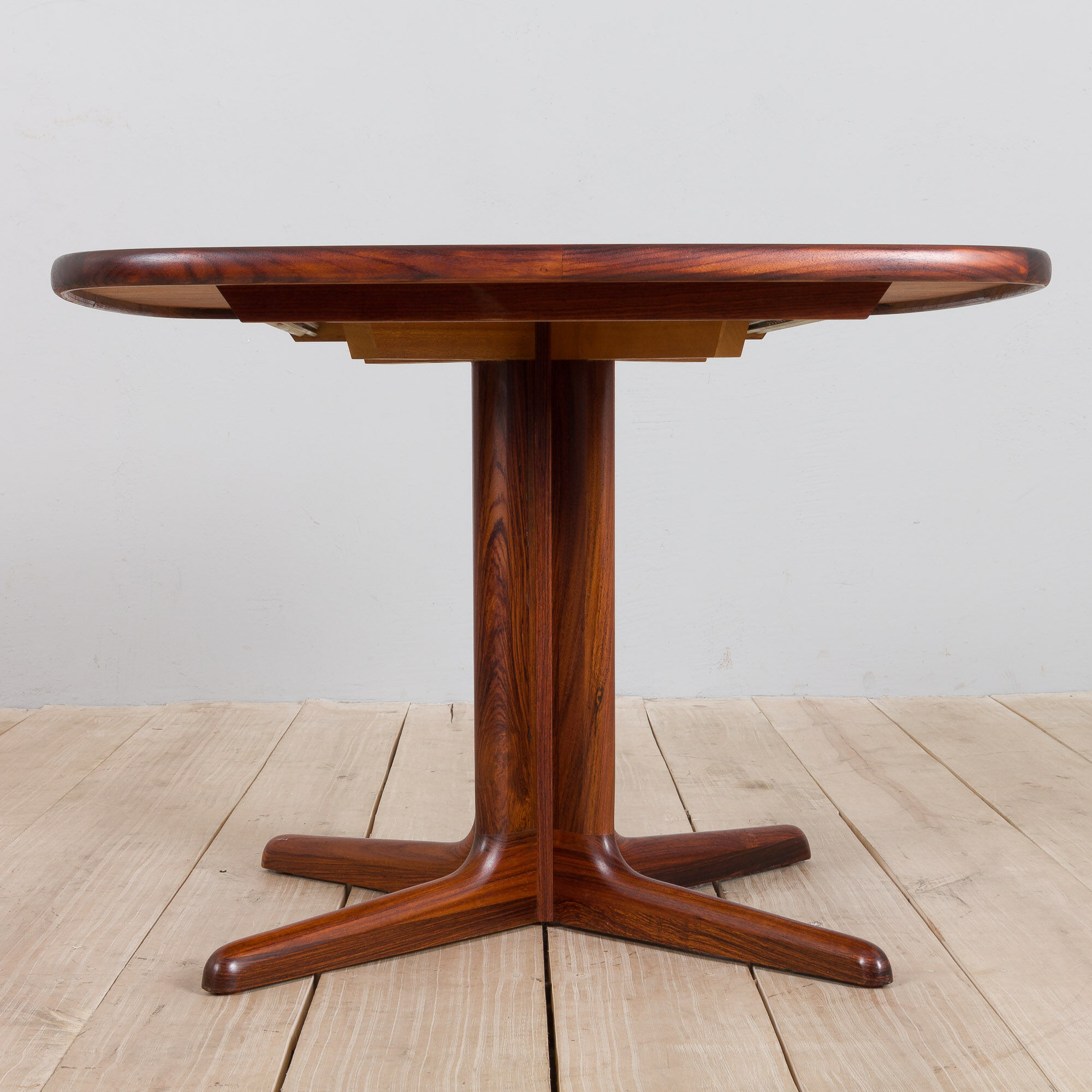 Skovby rosewood extendable table with 2 leaves, Denmark 1970s