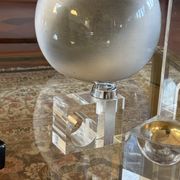 Briquet de table en lucite transparent de l'ère spatiale, Italie des années 1970