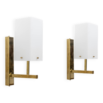 Pair of Mid-century Modern Style Italian Murano Glass and Brass Sconces