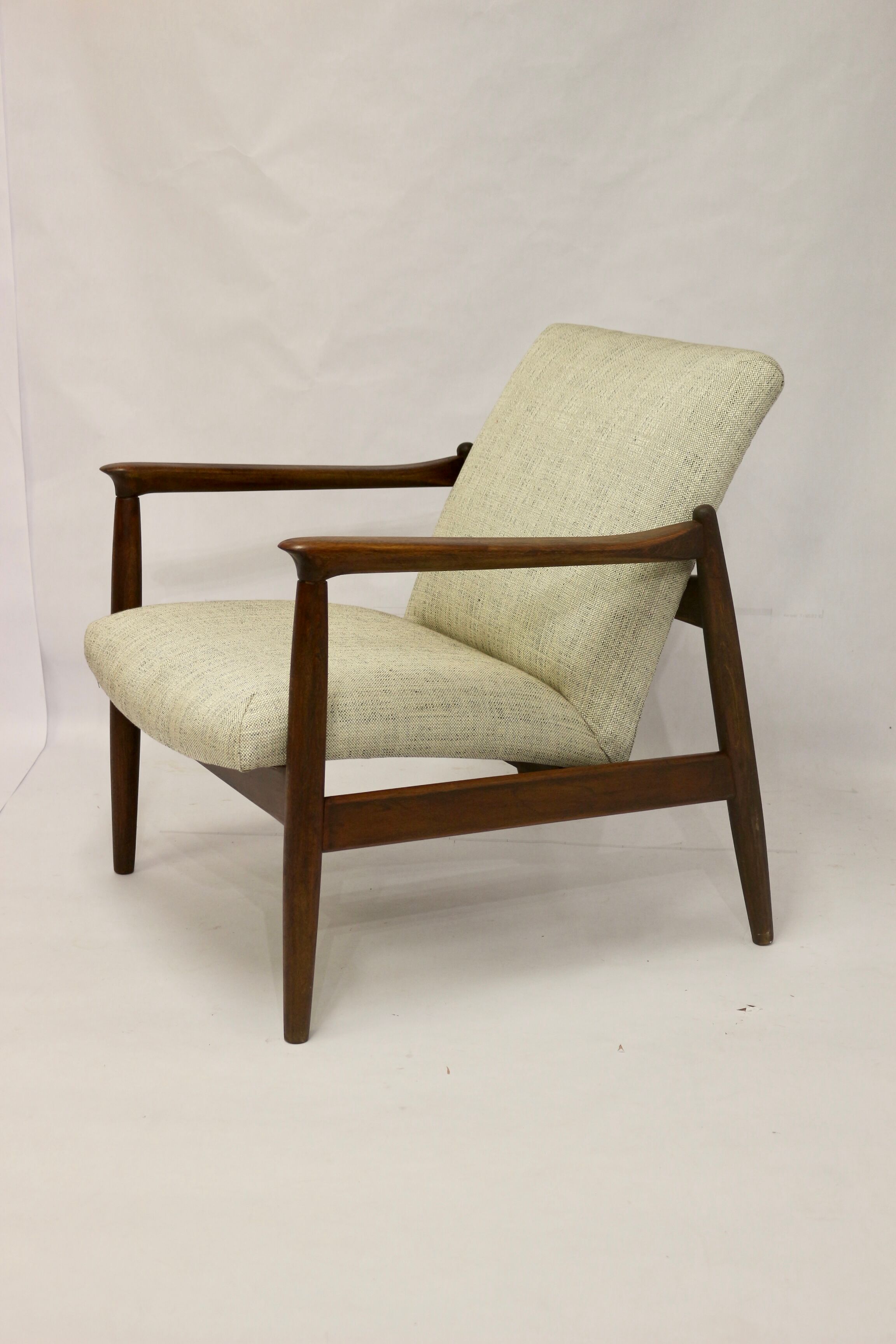 Armchair GFM-142 by Edmund Homa 1960s beige fabric.