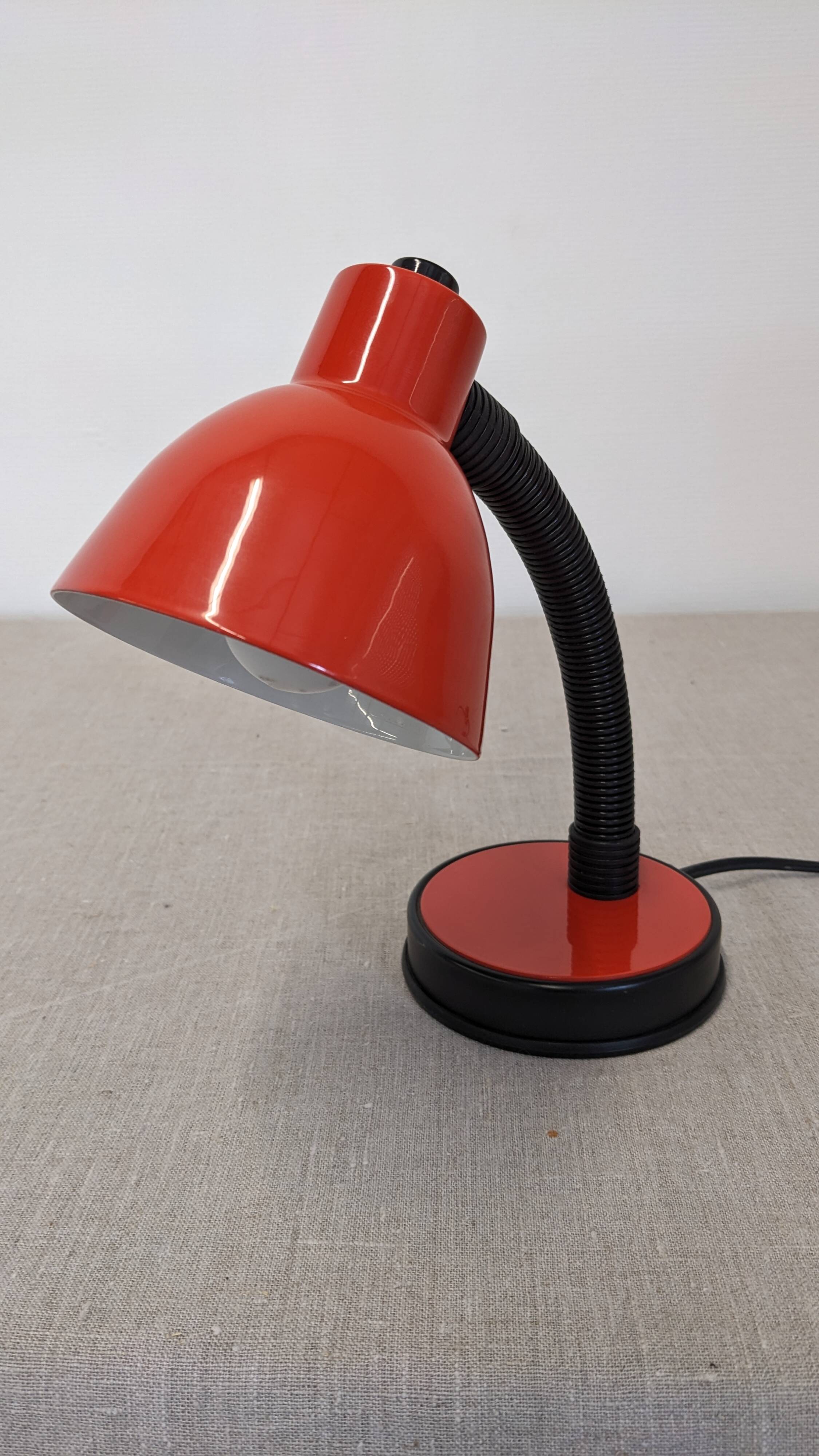 Articulated desk or bedside lamp by Veneta Lumi, Italy circa 1980.