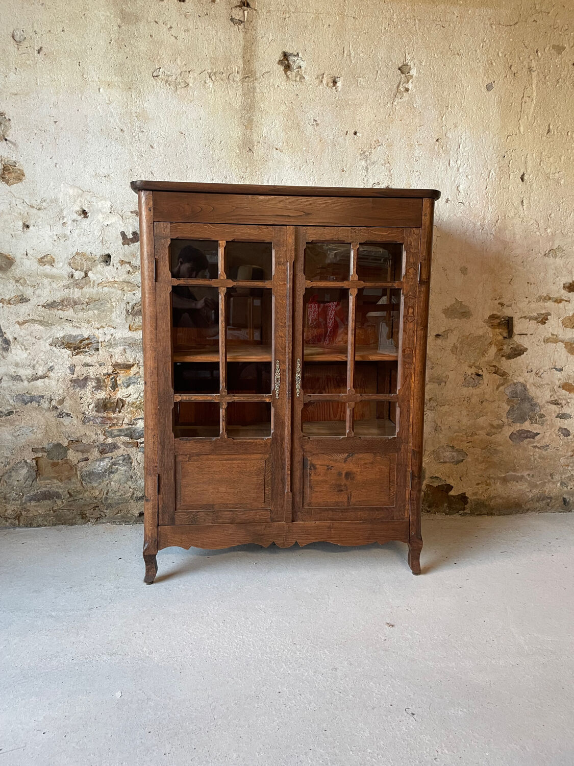 Vitrine ancienne chêne massif rénovée