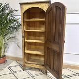 Small Parisian wardrobe