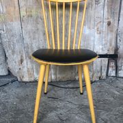 Baumann western style chair in yellow wood + vintage black skai seat
