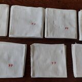 Série de sept serviettes de tables coton damassé monogramme P P 56 X 56 cm