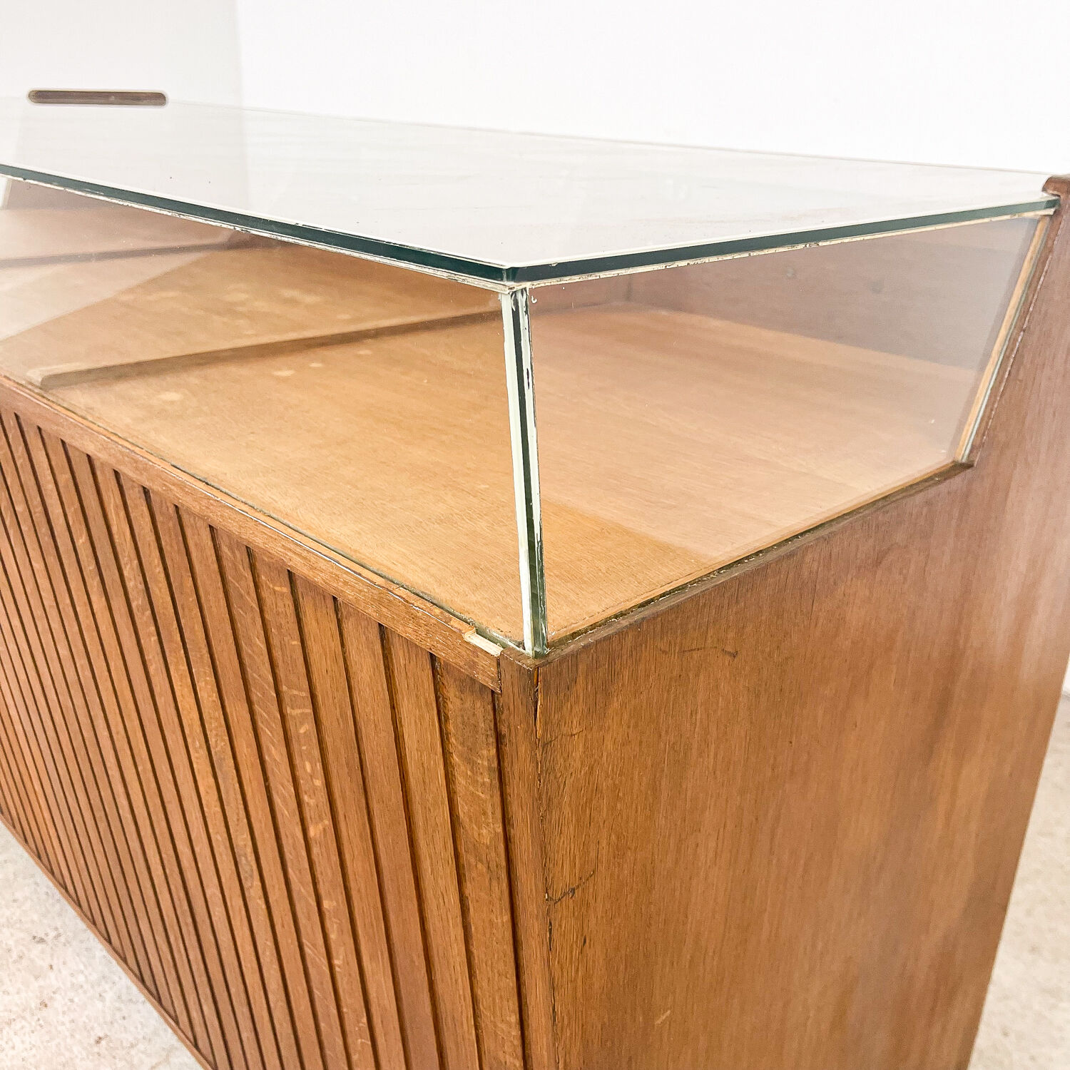 Vintage oak shop jewellery display counter with drawers