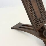 Chaise décorative antique avec sculpture en bois africain