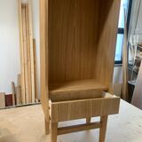 Bibliothèque avec tiroir