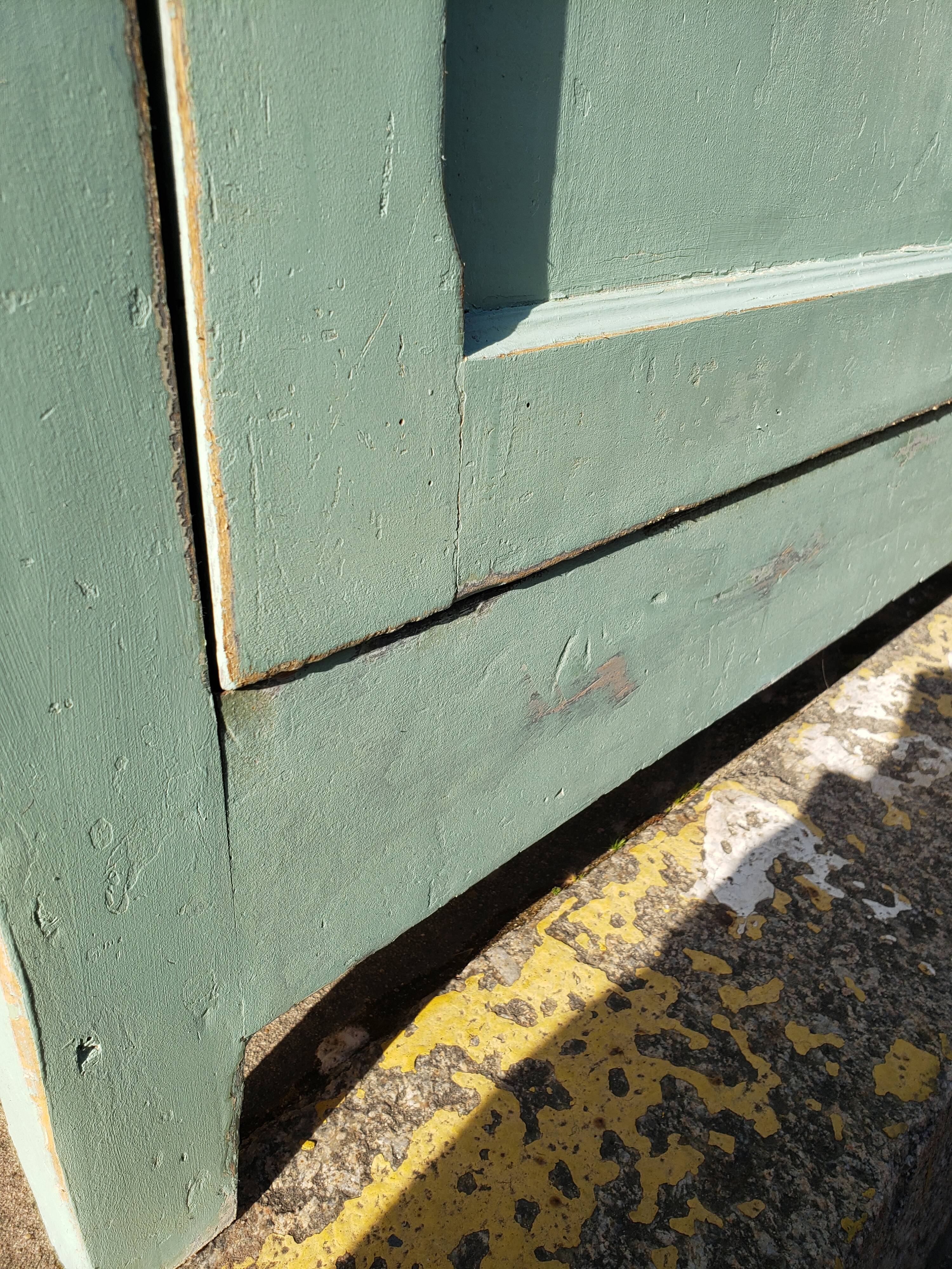 Parisian wardrobe patina ancient mint