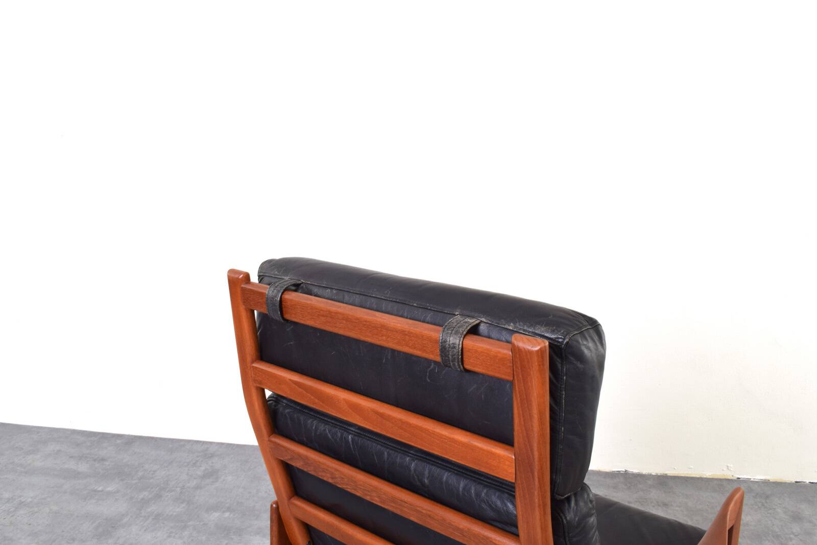 Mid-Century Teak Lounge Chairs by Illum Wikkelsø for Niels Eilersen, 1960s.