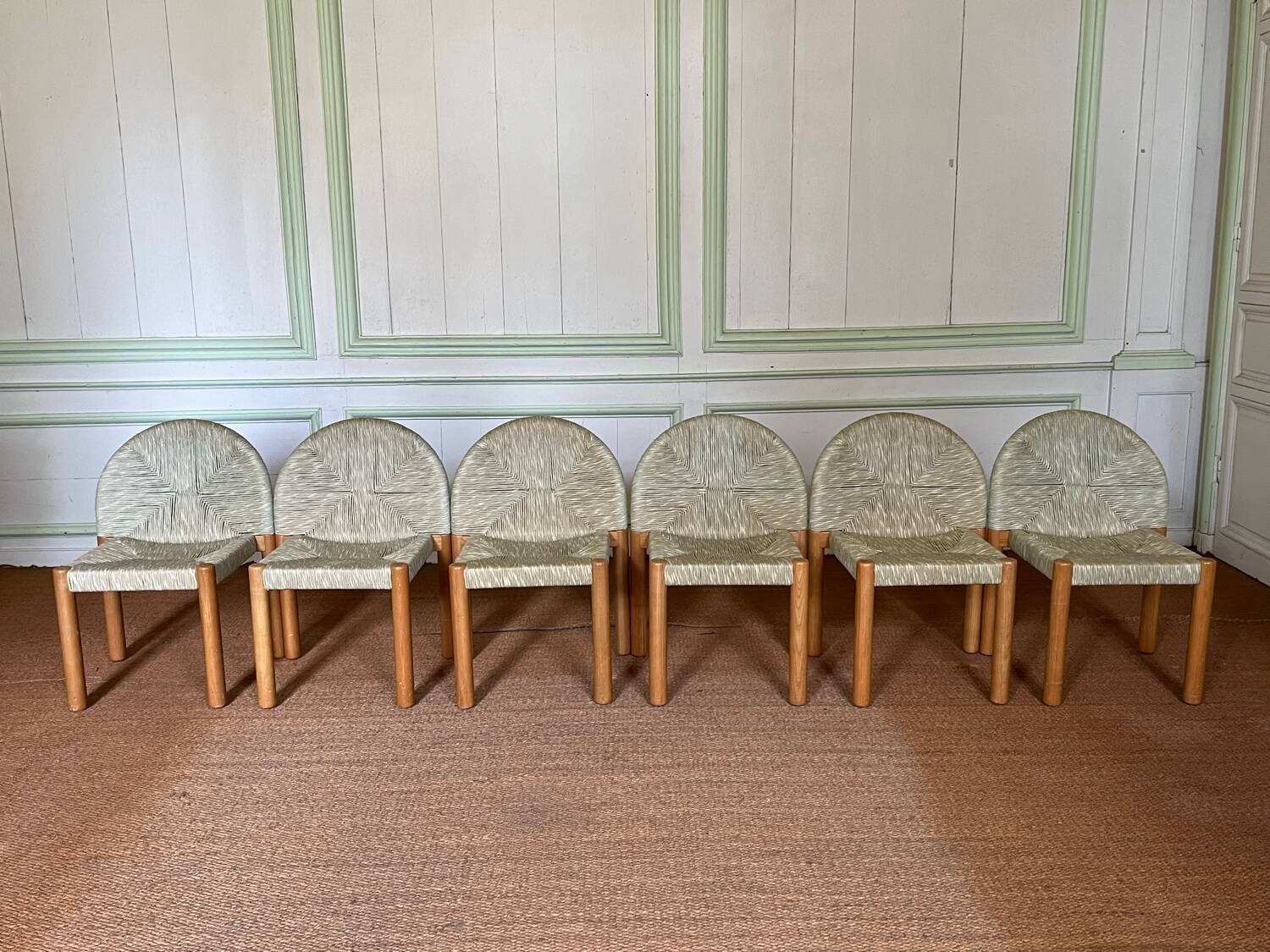 Ciambotto chairs by De Pas D’urbino and Lomazzi