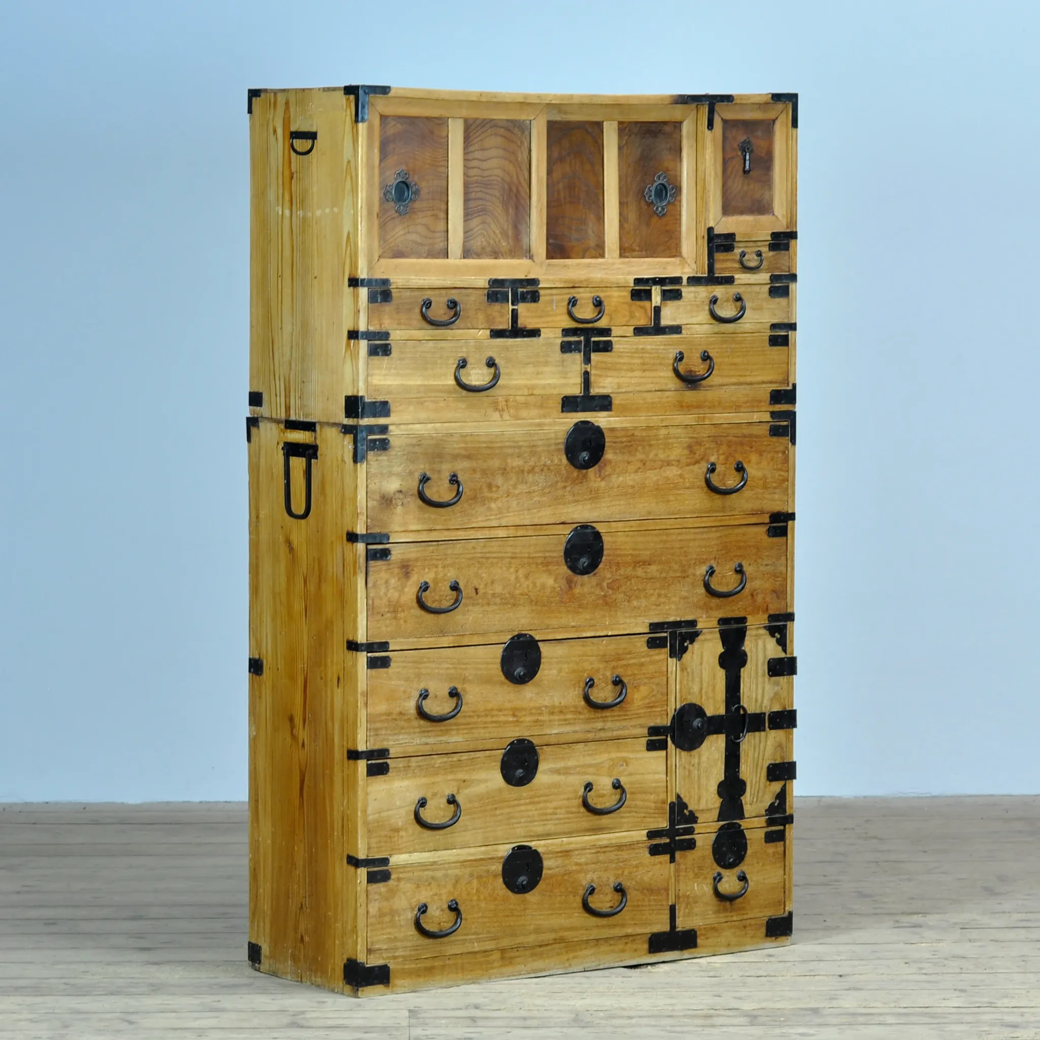Commode Tansu japonaise, vers 1880