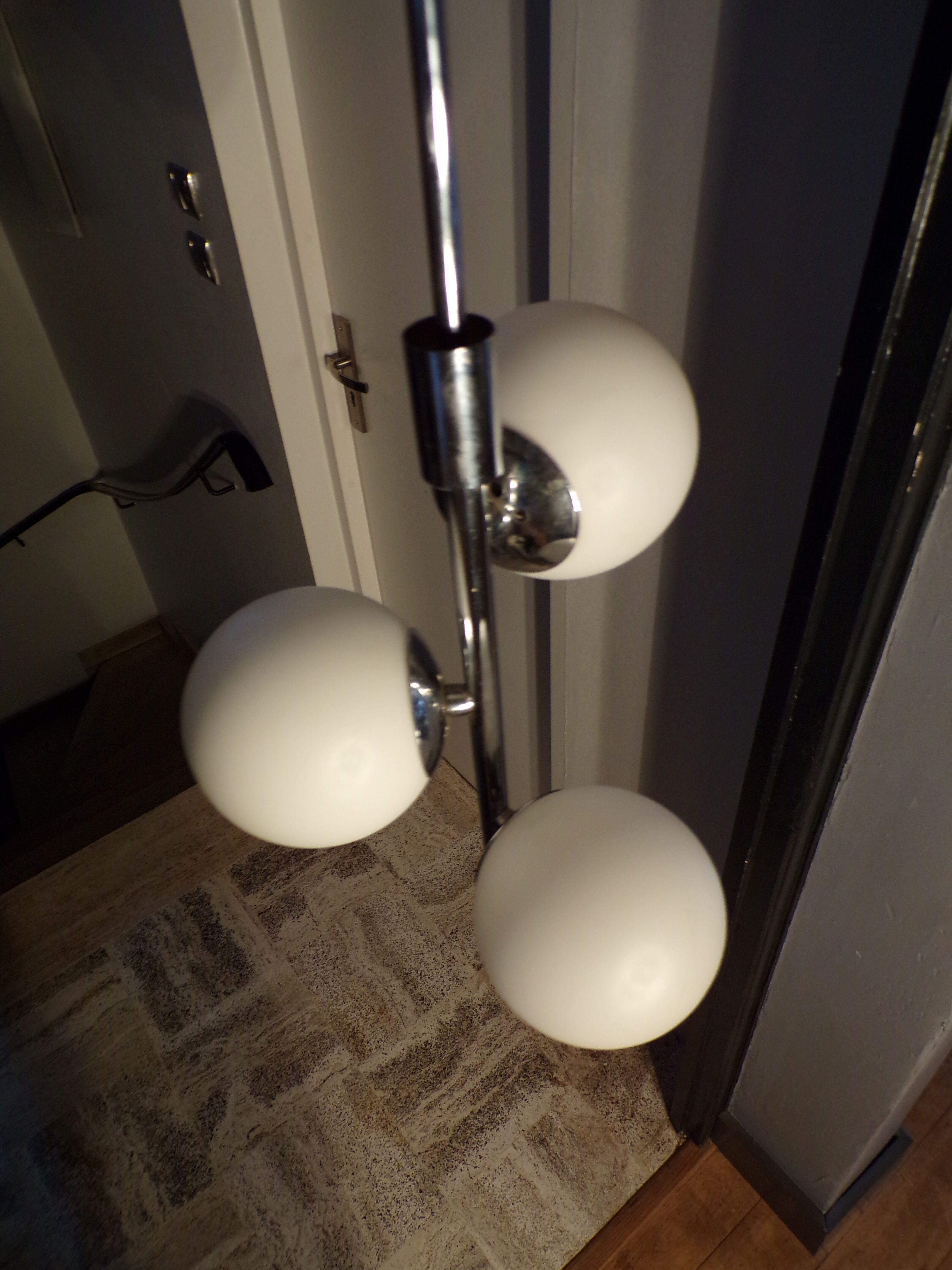 Suspension Amilux space age