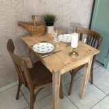 Farm table