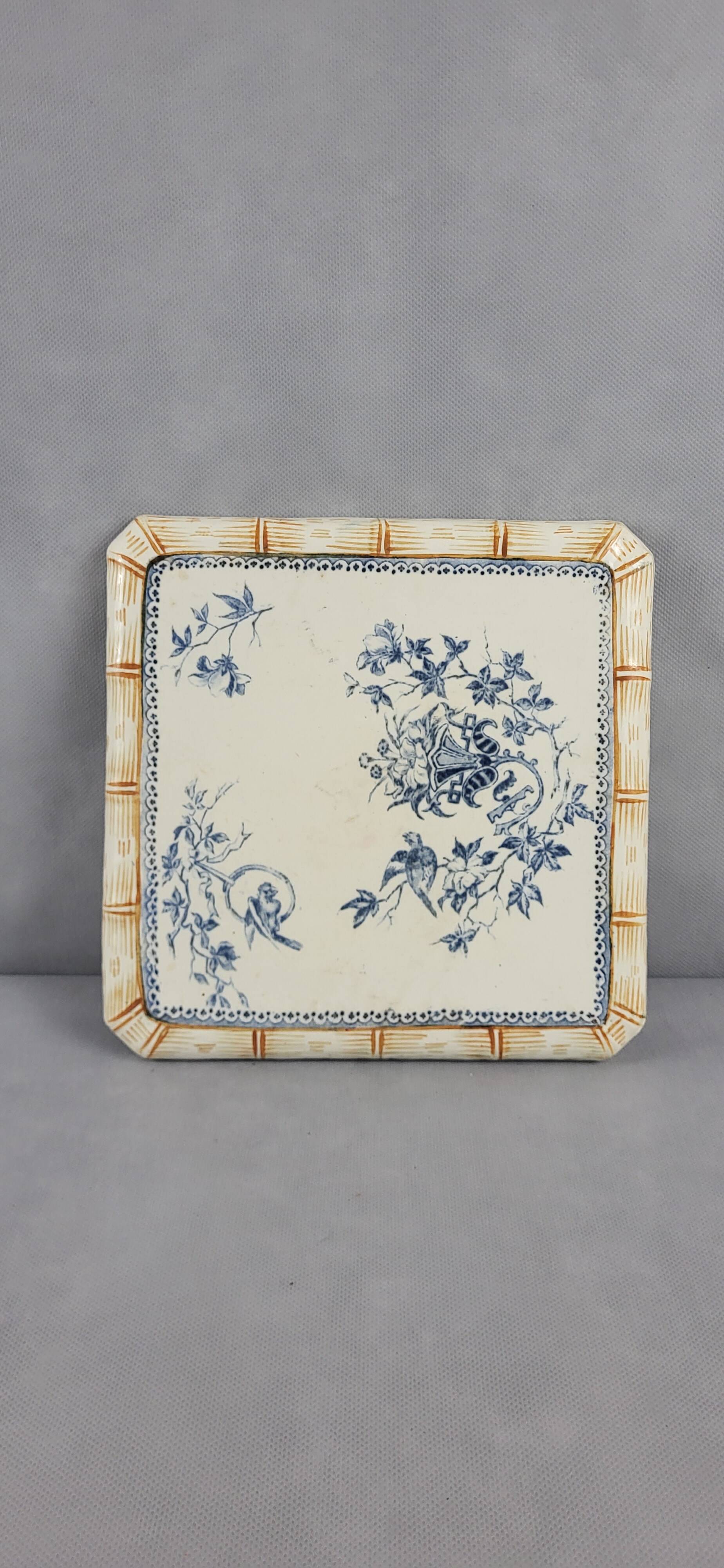 Creil and Montereau earthenware trivet