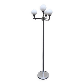 Space age floor lamp, chrome and opaline glass, 1970.