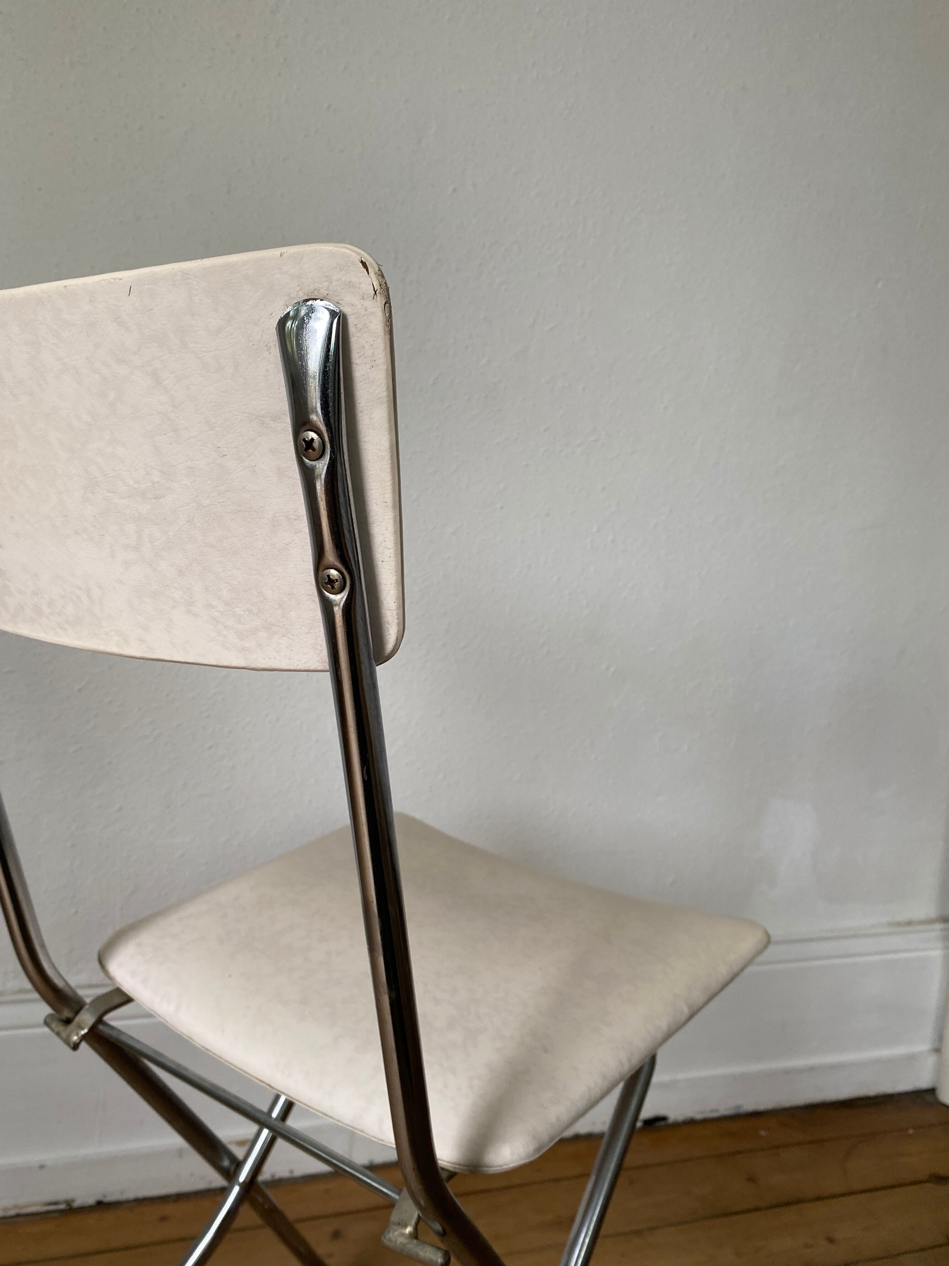 Soudexvinyl folding chairs 1970