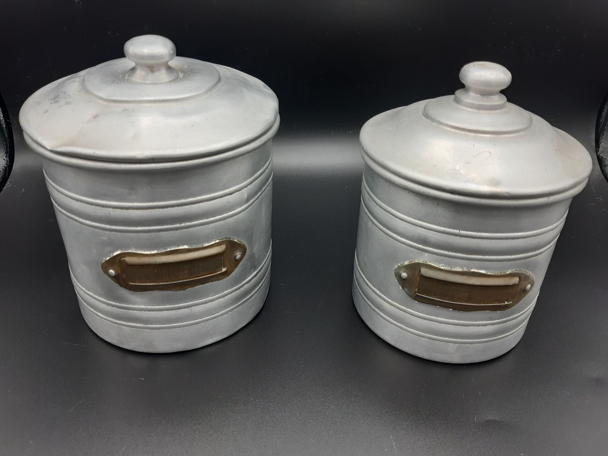 Set of 5 round boxes of aluminum, flour, sugar, coffee, tea, spice
