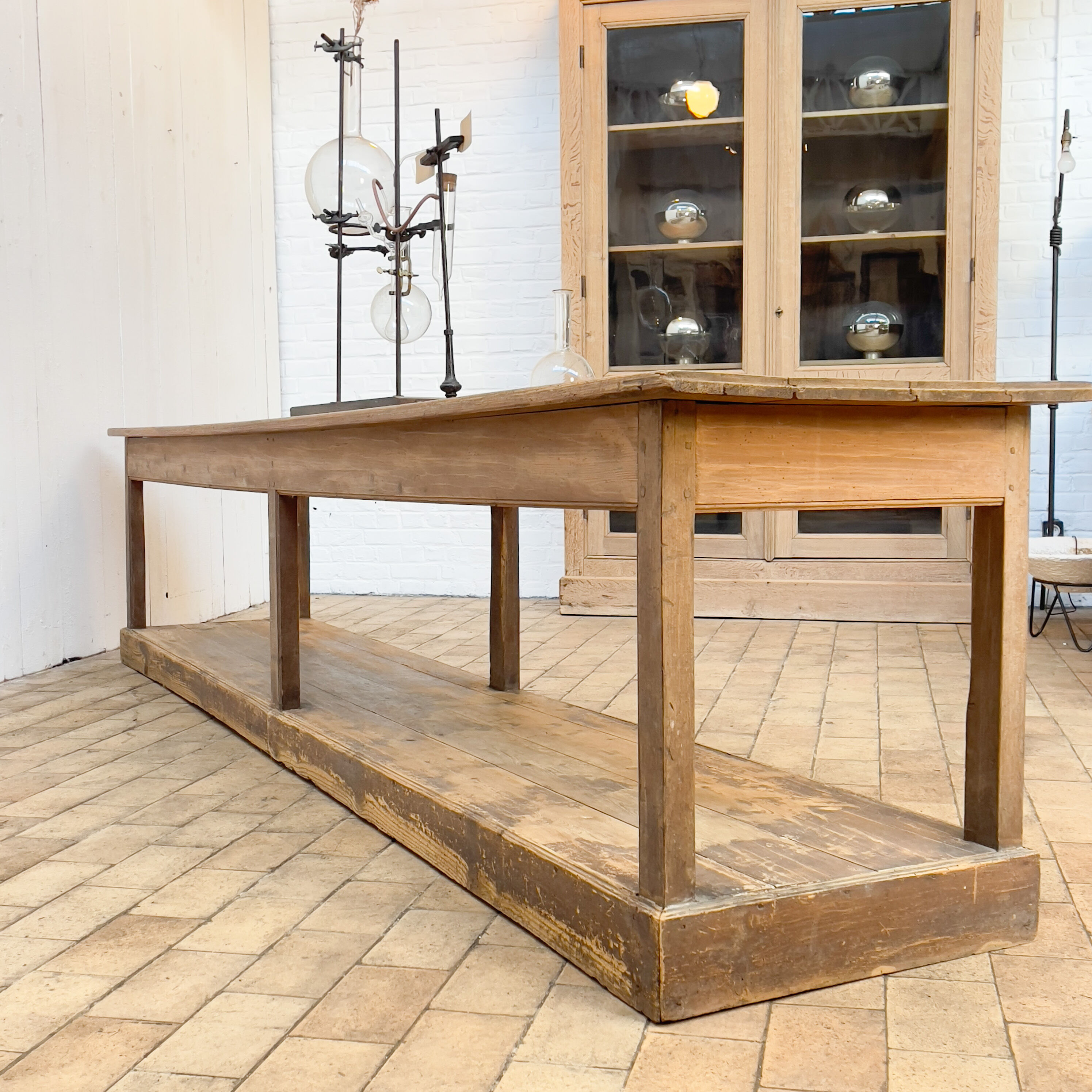 Large wooden draper table, early twentieth century