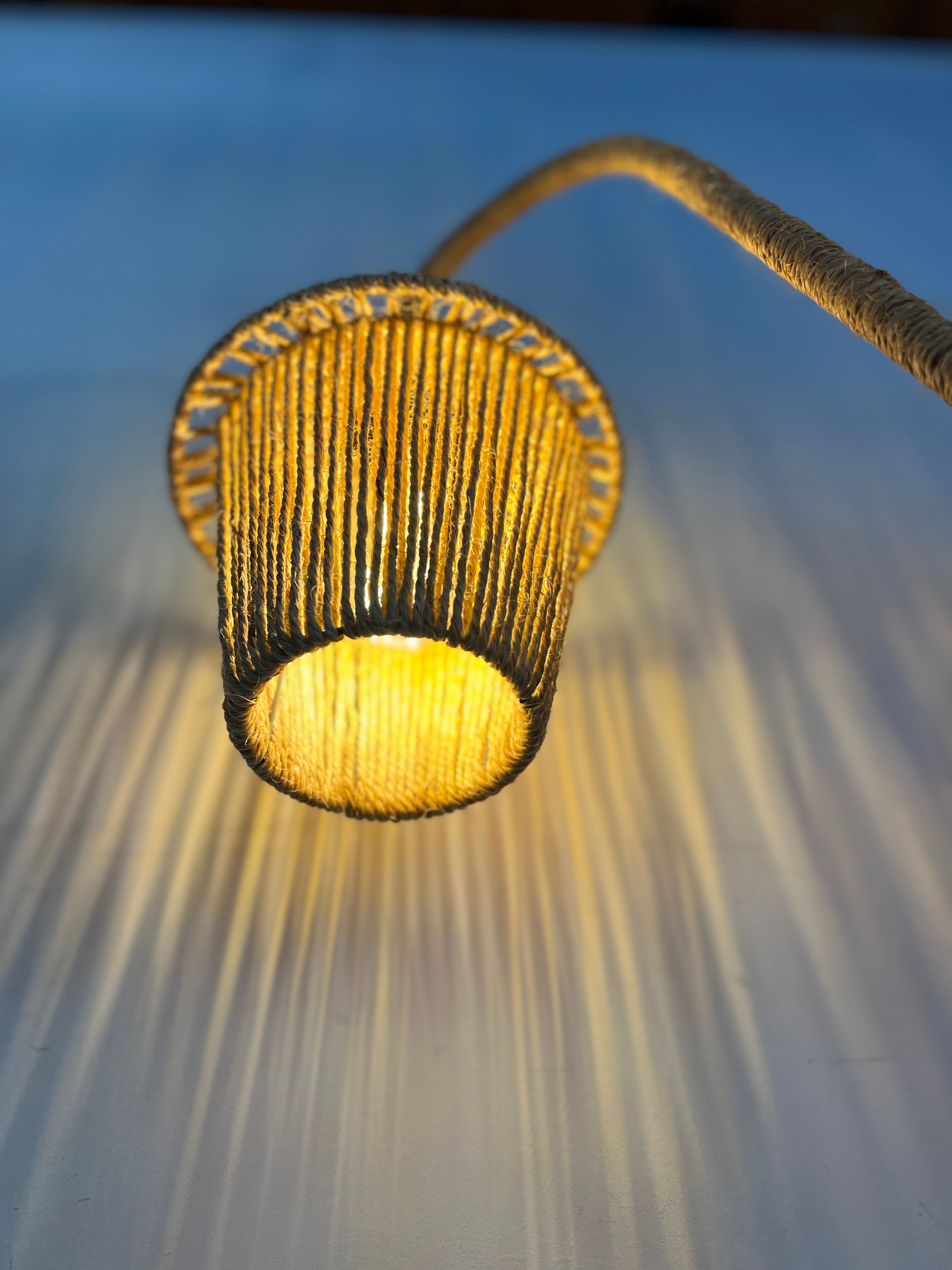 Vintage tripod floor lamp in metal and rope