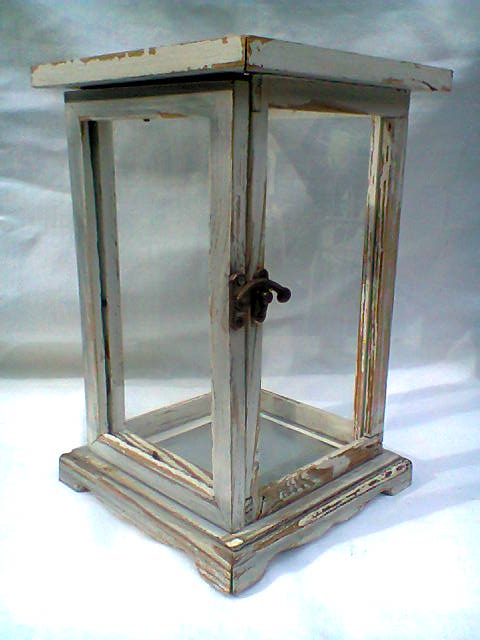 Miniature showcase
