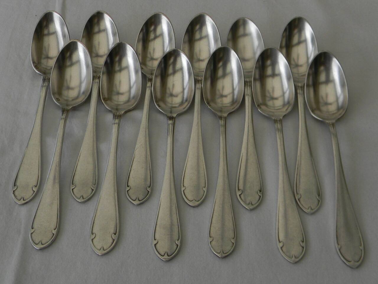 12 silver-plated metal teaspoons by ercuis.