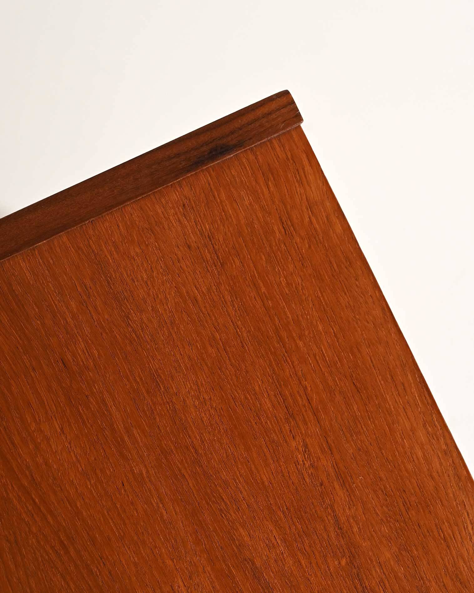 Commode en teck scandinave par Gillis Lundgren, années 1960.
